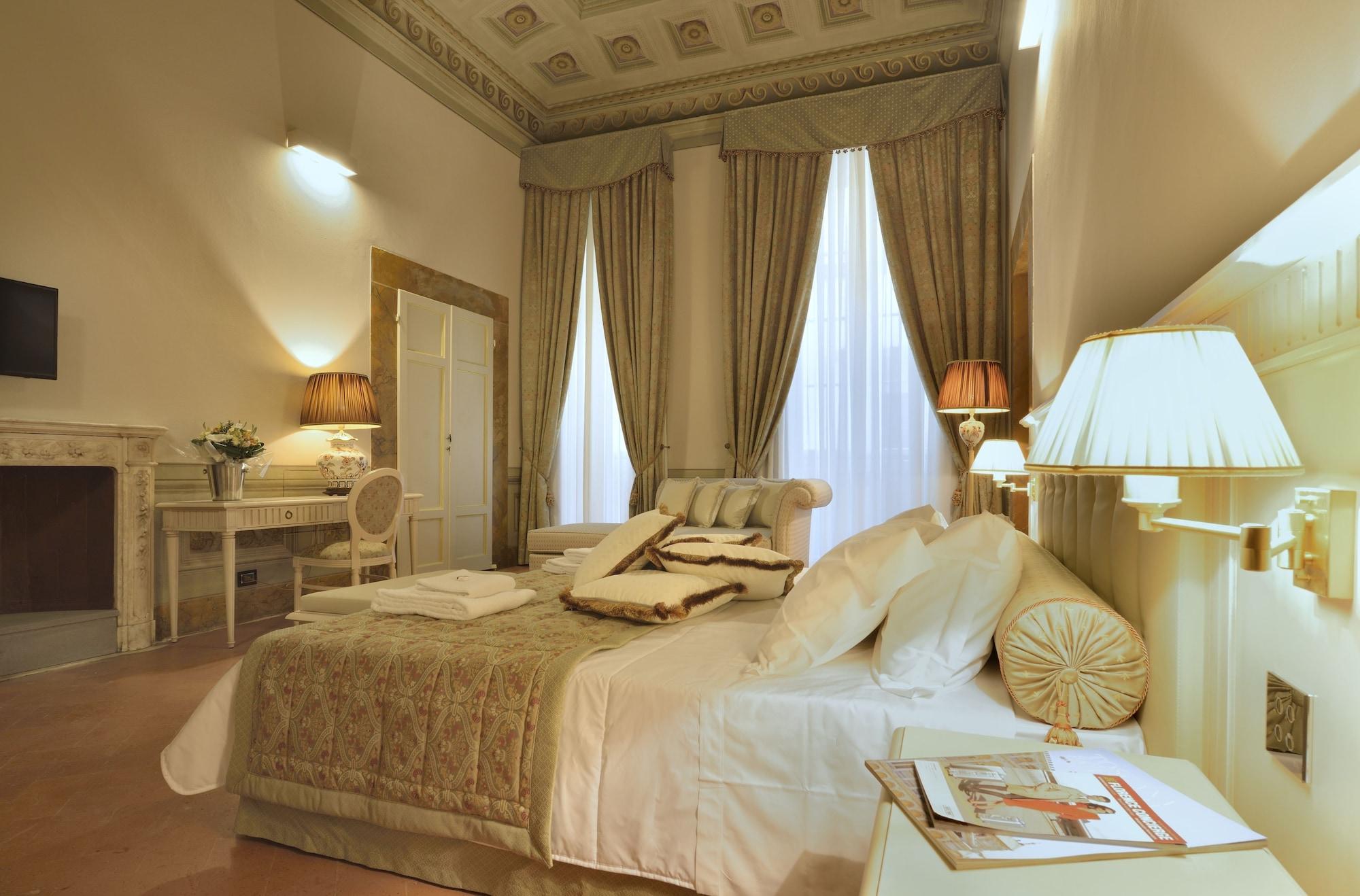 Palazzo Guicciardini Hotel Florence Exterior photo