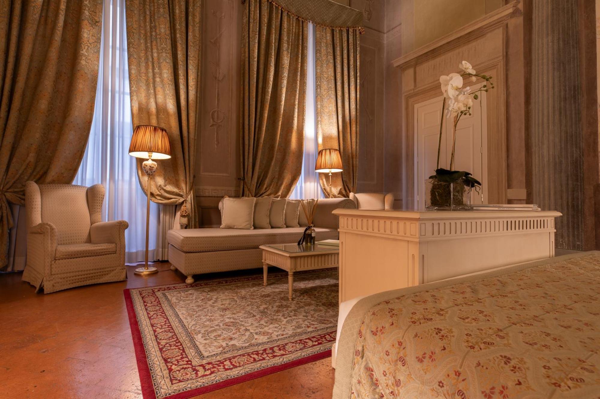 Palazzo Guicciardini Hotel Florence Exterior photo